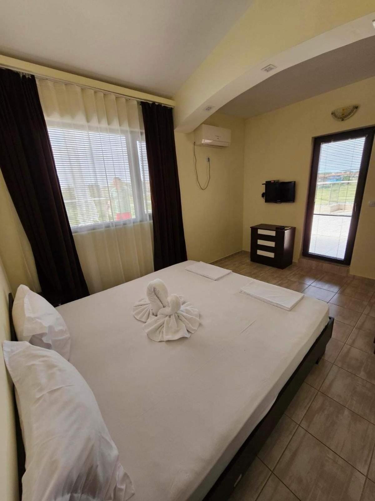 Afrodita Apartments 2 Синеморец Экстерьер фото